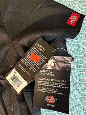 Dickies Black Medical Scrub Top, Key Hole with button, 2 deep pockets